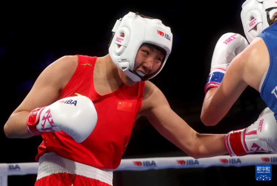 爱游戏下载-冷门频出！拳击战况跌宕起伏