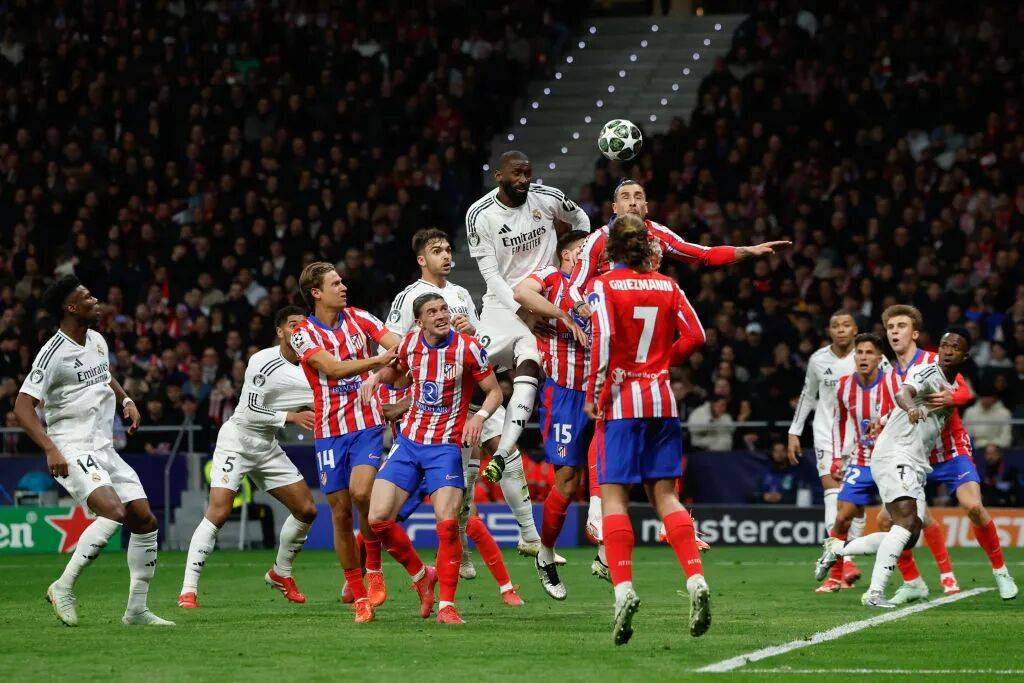 AC米兰鏖战美国，阿尔瓦雷斯状态火热的简单介绍