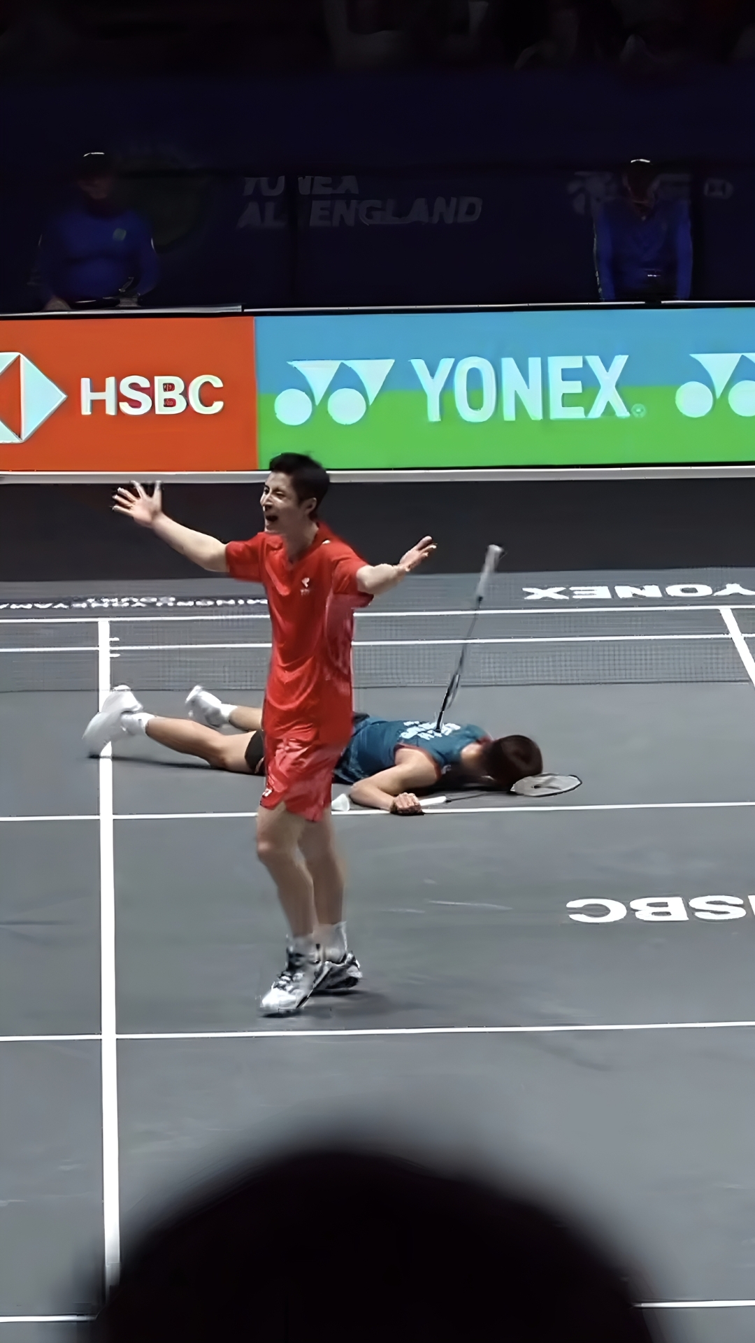 爱游戏官方-韩国队鏖战日本队，石宇奇高光表现