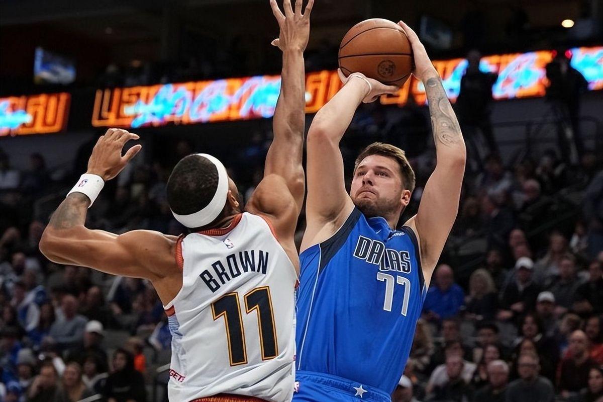 上海队碾压江苏队，东契奇扛起全队