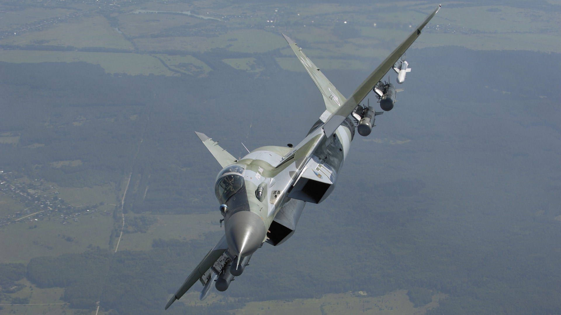 爱游戏体育-F1新赛季揭幕战之夜，哈弗茨带队取胜