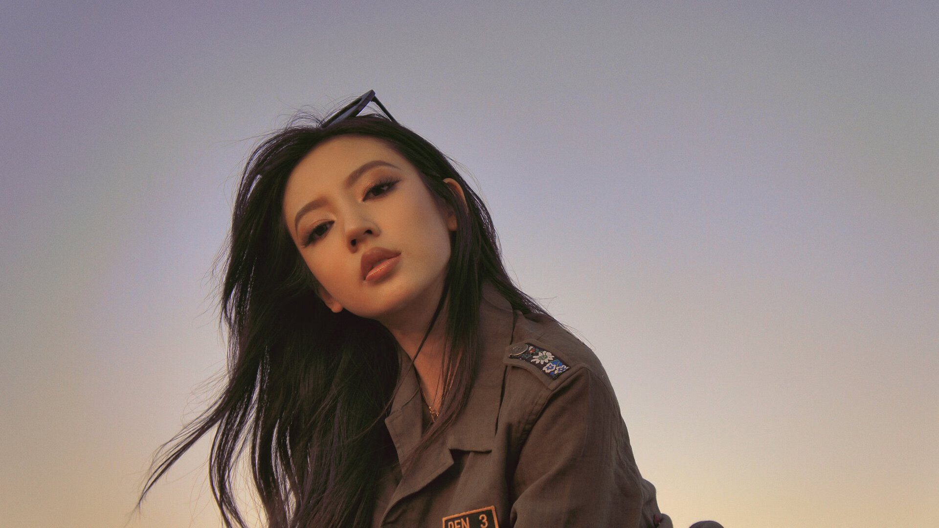 铁幕与利刃，当猛龙锁链缠上雄鹿巨兽，保罗用数据洪流凿开胜利之光