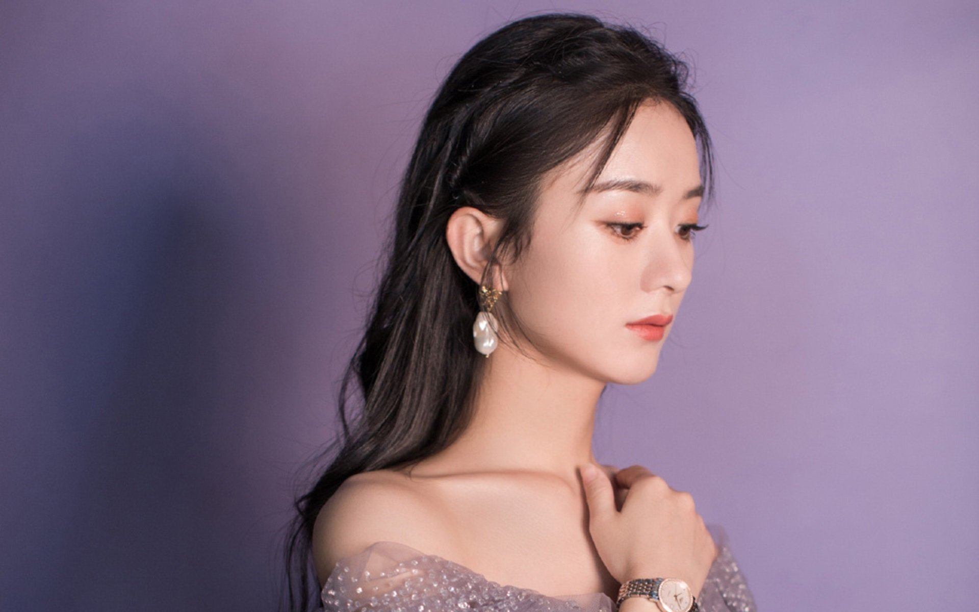 爱游戏APP-76人激战雄鹿，东契奇却夺走了聚光灯，当状态火热成为跨联盟对话