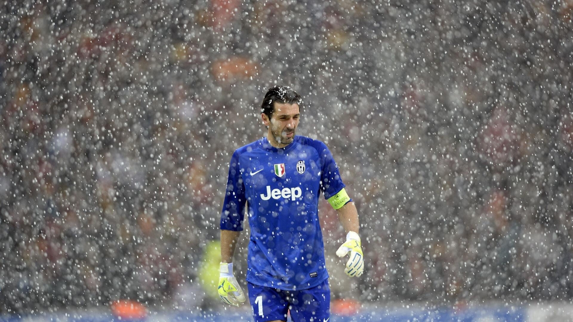 欧冠唯一性时刻，亚特兰大掀翻爱尔兰，劳塔罗半决赛接管比赛