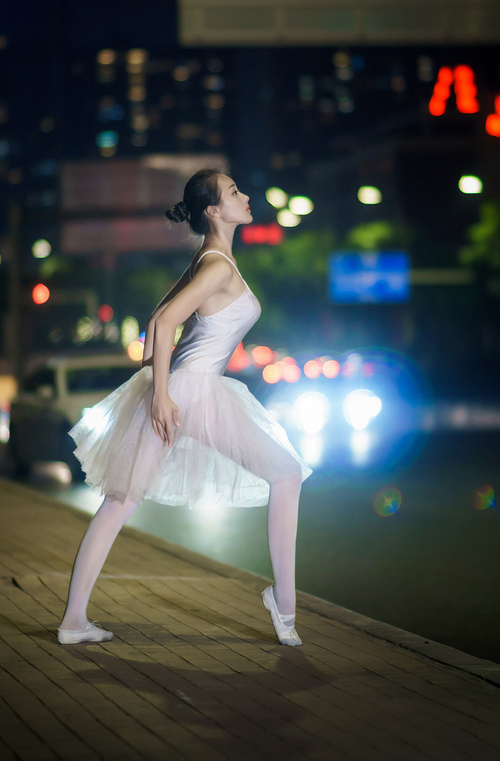 双锁敌阵与狂想曲，篮网冰封开拓者，拉梅洛名局之夜完成王权交接