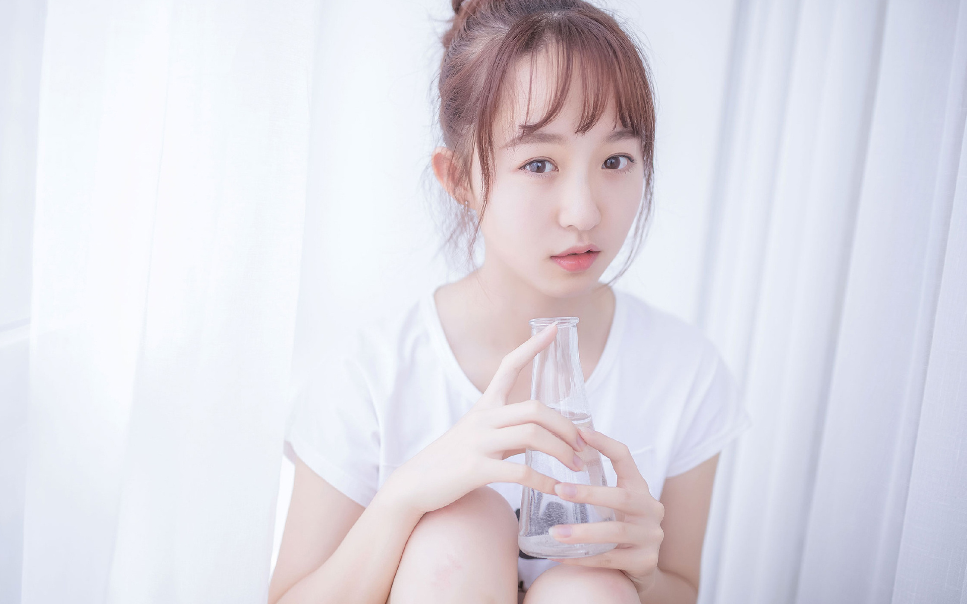 爱游戏APP-铁幕下的星光，德里赫特全程高能输出，拜仁战术铁拳如何击溃阿根廷的探戈舞步